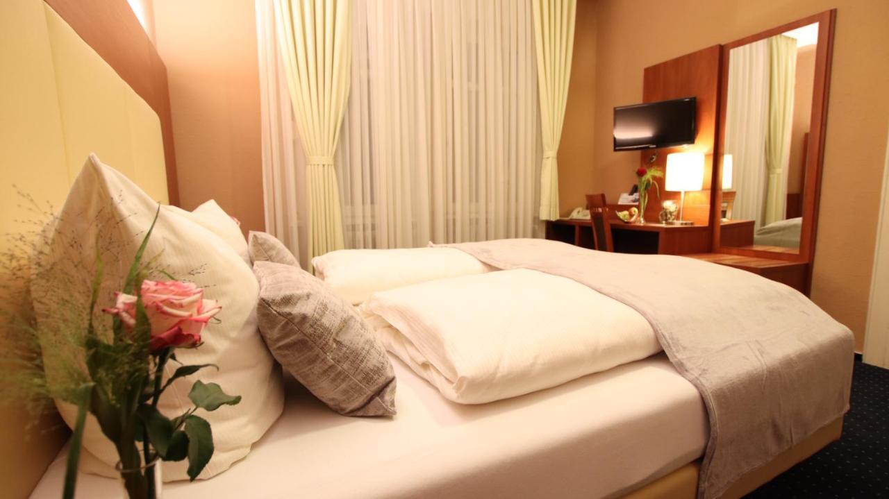 Hotel Wahlster Saarbrücken Eksteriør bilde