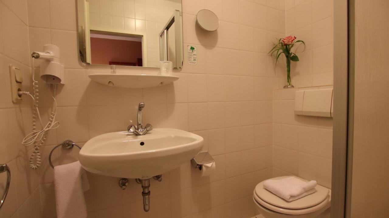 Hotel Wahlster Saarbrücken Eksteriør bilde