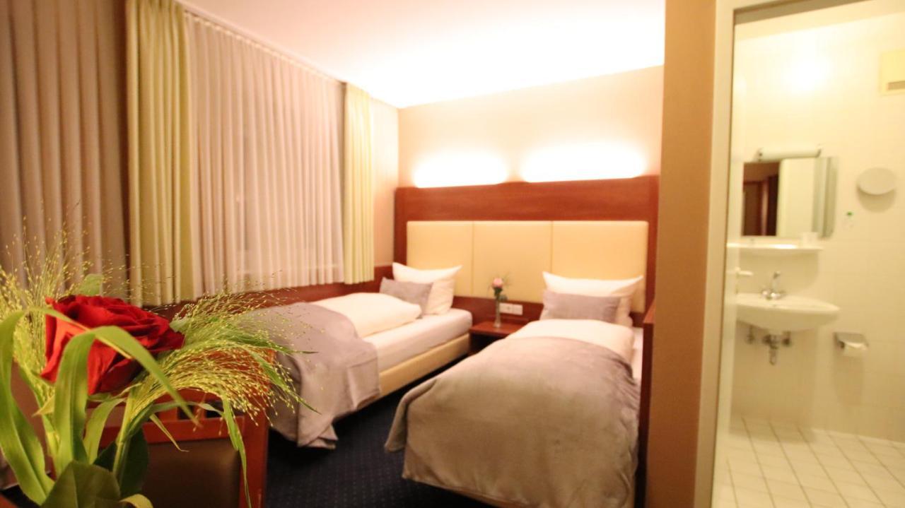 Hotel Wahlster Saarbrücken Eksteriør bilde