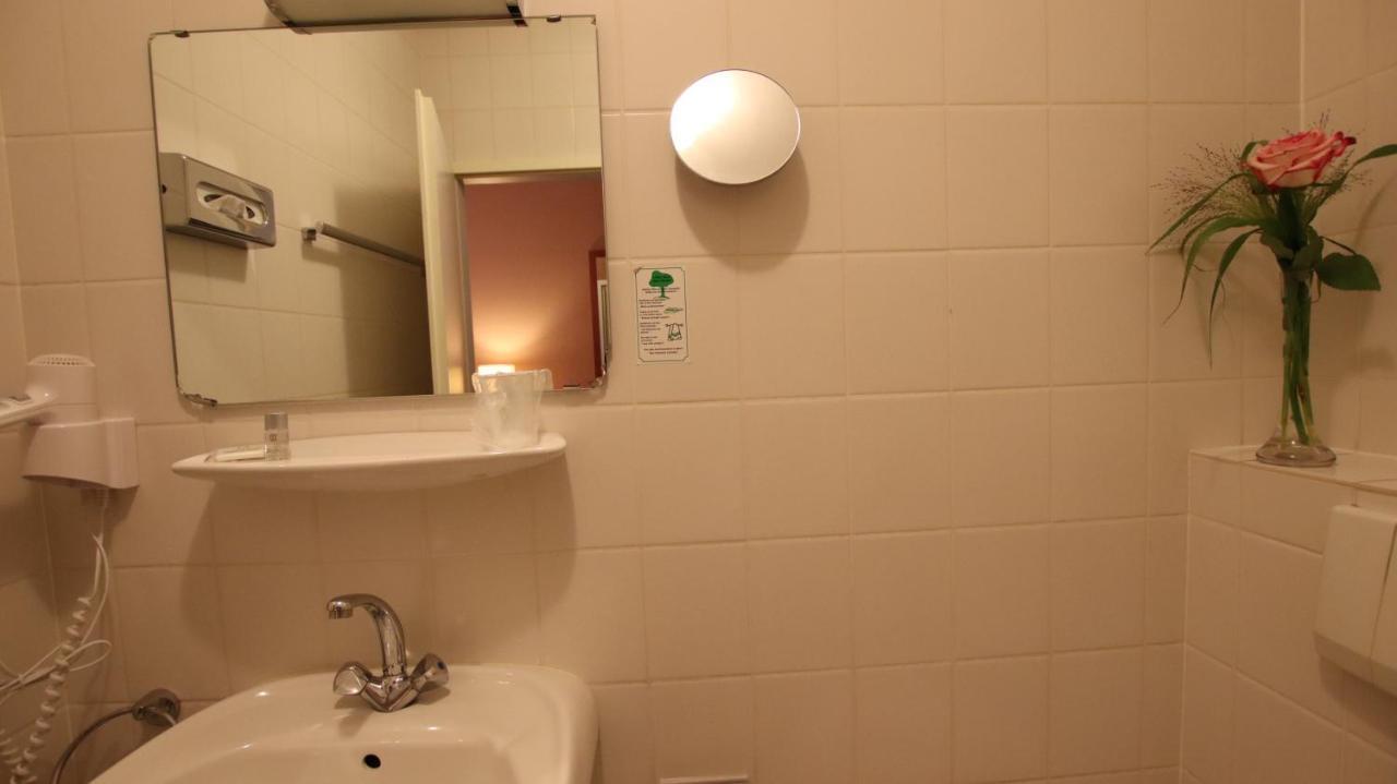 Hotel Wahlster Saarbrücken Eksteriør bilde