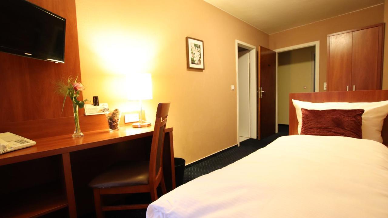 Hotel Wahlster Saarbrücken Eksteriør bilde